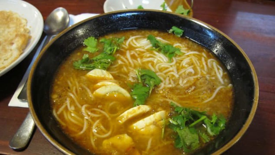 10 Foods to Try in Myanmar