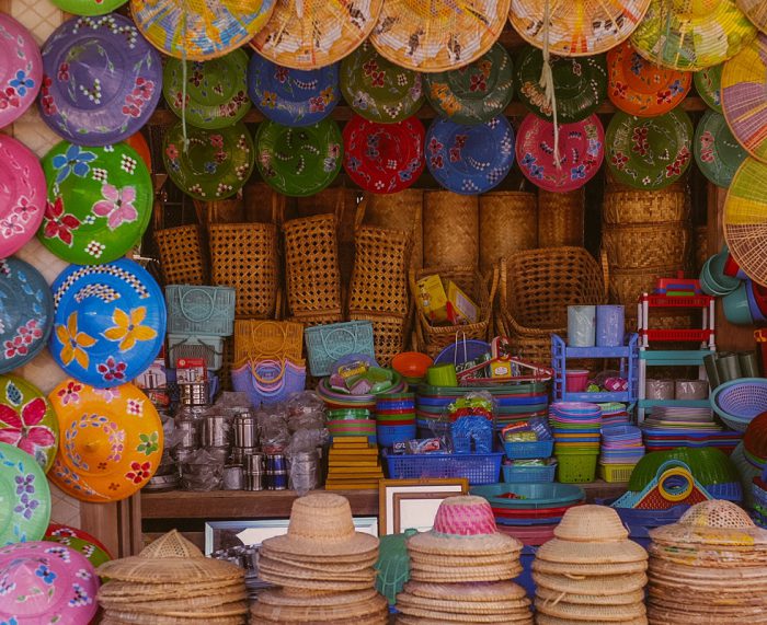 Myanmar; Chindwin River; Sanctuary Ananda; Paung Pyin Market